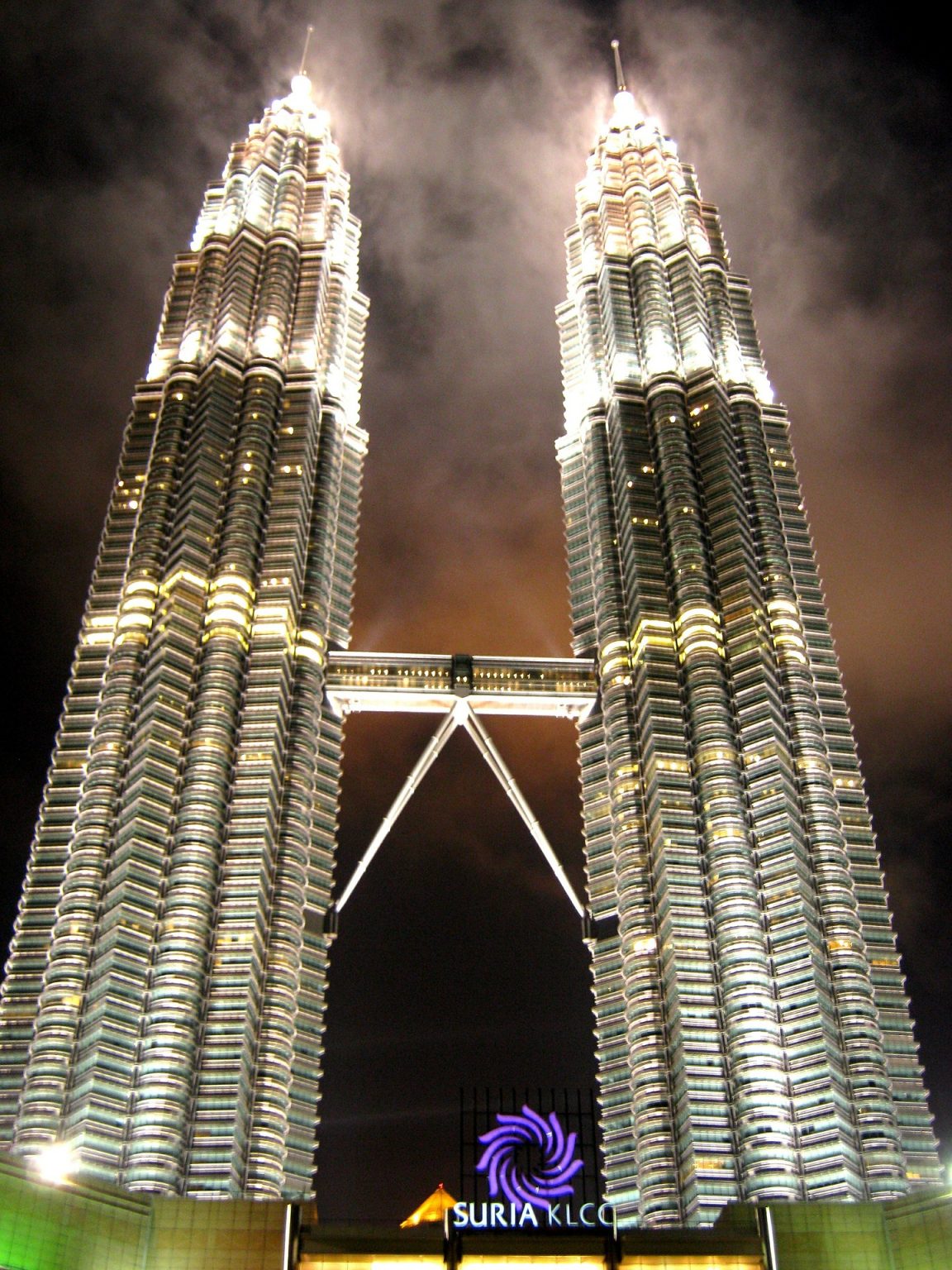 Petronas Towers Malaysia, Tallest Twin Towers in the World 2021 ...